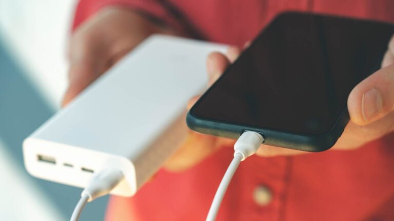 How To Choose A Power Bank For Your Phone