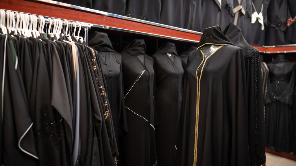 Gift Ideas for Fashion Enthusiast Wife